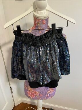 Whitney Eve black sequin shorts small